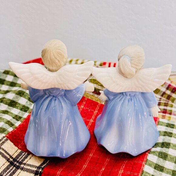 Vintage Lefton Blue White Porcelain Love Kissing Boy Girl Angel Figurines Japan - Picture 3 of 6